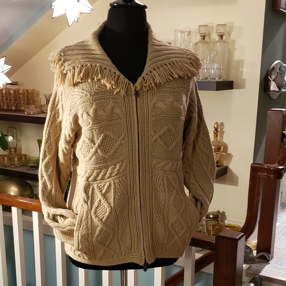 Vintage Liz Claiborne Womans Zipper Front Beige Cozy Sweater Cartigan